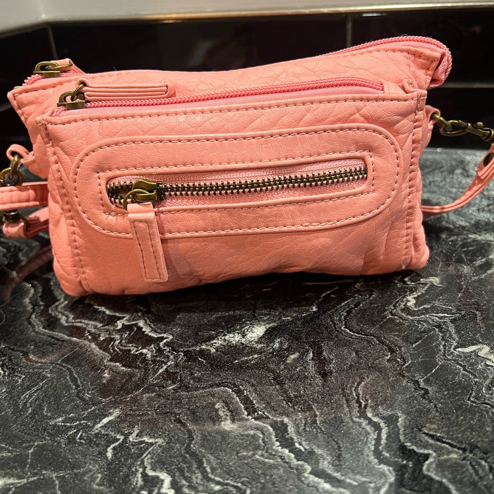 NWT 3-Way Vegan Leather Wristlet Crossbody Wallet